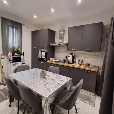 Apartment Stella Mare 2 *